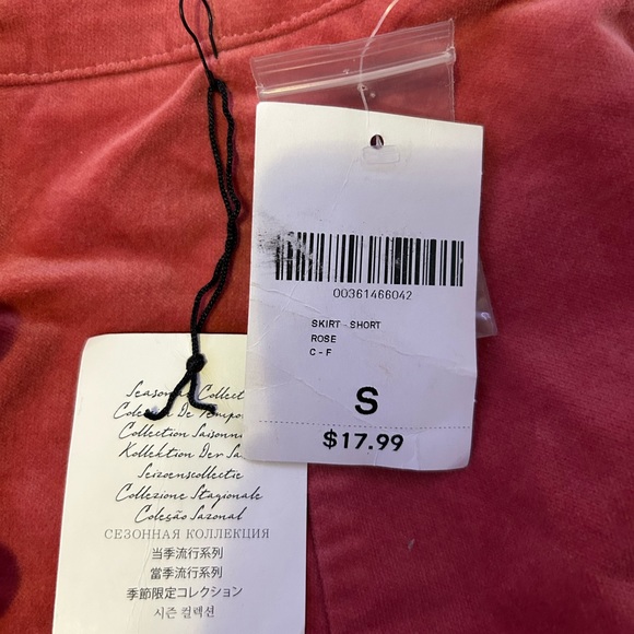 NWT FOREVER 21 BUTTON SKIRT ✨ - Picture 2 of 3